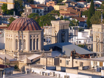The view from rooftop restaurant of Astor Hotel