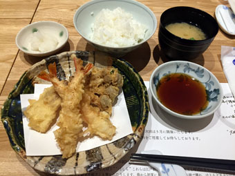 Tempura Tsunahachi KITTE Hakata Branch