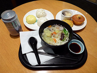 Cathay Pacific First and Business Class Lounge in Taoyuan International Airport