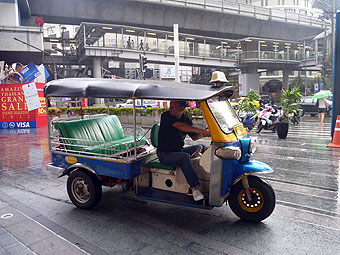 tuktuk