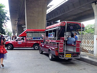 Saphan Taksin