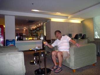 Louis' Tavern Dayroom & CIP Lounge at Suvarnabhumi International Airport