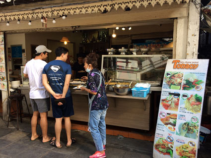 Local restaurant around Chong Nonsi Station