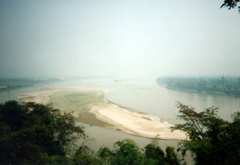 Wat Phra That Pha Ngao, Chiang Saen