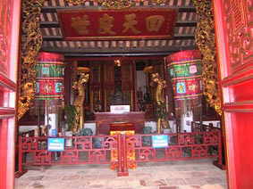 Ngoc Son Temple