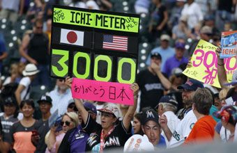 イチロー史上30人目のメジャー通算3000安打の偉業達成